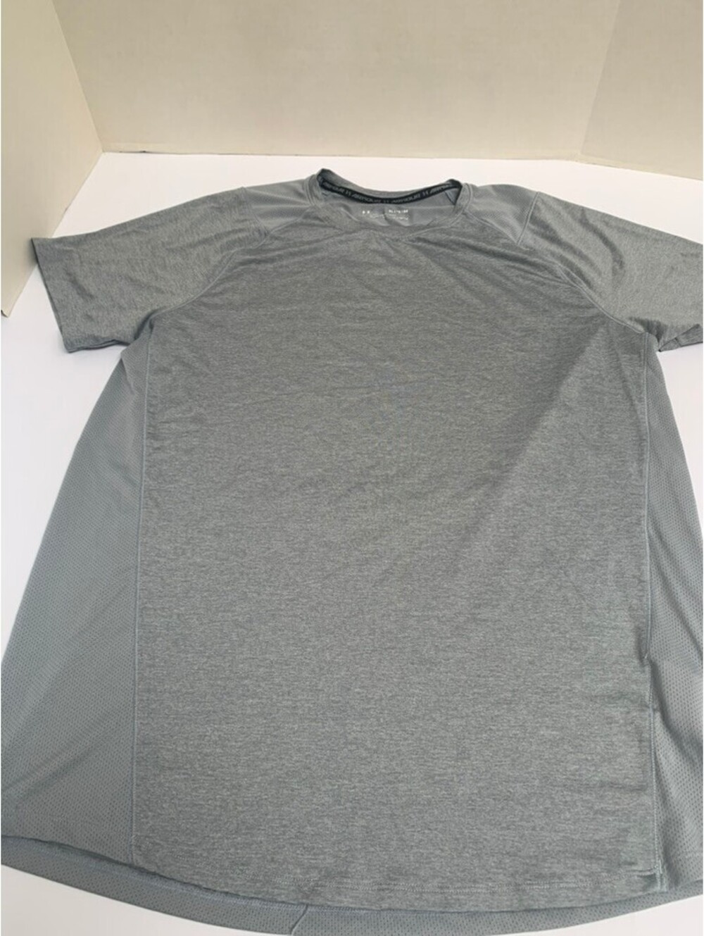 Under Armour HeatGear Fitted Mesh Short Sleeve Performance Shirt Men's XL